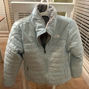 Like New! Girls North Face Reversible Mossbud Puffer Coat Size M 10/12 Ice Blue
